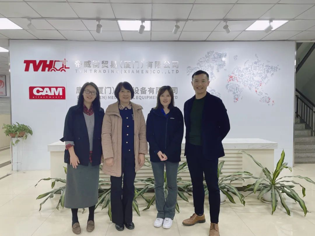 工程机械工业协会工业车辆分会秘书长一行到访 必赢网络游戏平台 帝威衡